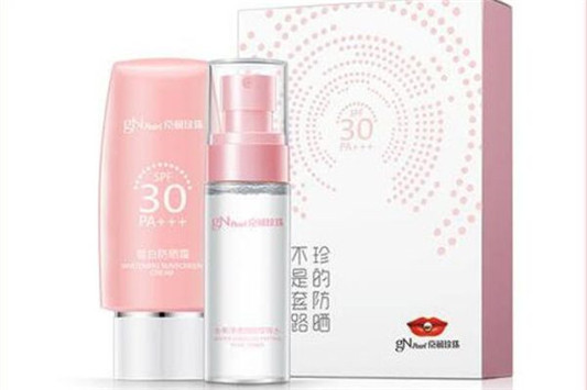 京润珍珠皙白防晒霜SPF30套装怎么样，防晒保湿两不误