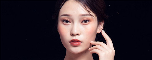 卧蚕可以用高光笔画吗