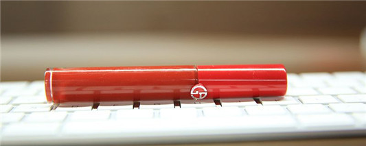 阿玛尼红管400真假对比