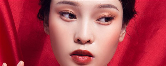新年红唇妆怎么打造 红唇 新年 打造 第1张 新年红唇妆怎么打造 红唇 新年 打造 第1张