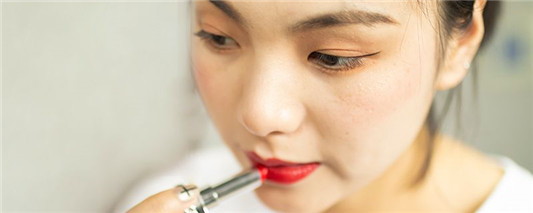 ysl小金条05和18有什么区别