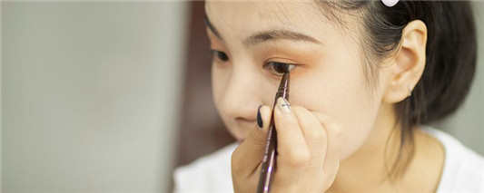 杏眼怎么画眼妆