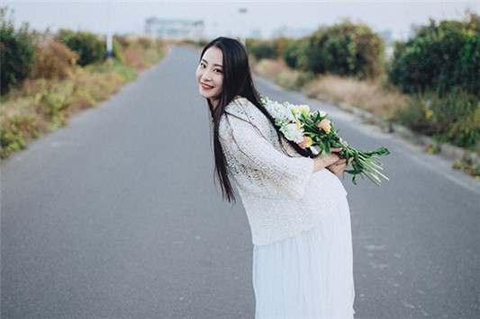 五一出游怎么让底妆更持久，避免脱妆的尴尬产生
