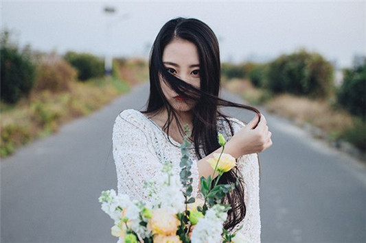 五一出游怎么让底妆更持久，避免脱妆的尴尬产生  底妆 持久 脱妆 第2张