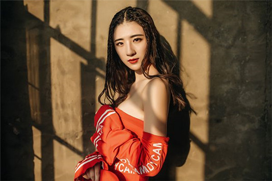 日本开始流行中国妆，立体的妆容展现女性的独立