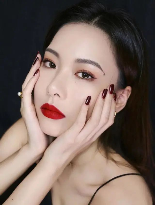 YSL不会出错口红色「复古红气场奶茶色温柔烂番茄更百搭」  口红 YSL 番茄 第4张