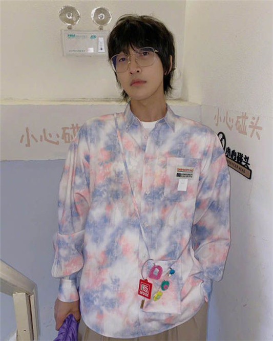 扎染衣服穿搭，扎染单品搭配方法  单品 衣服 方法 第2张