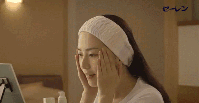 大部分女生有些习惯行为看似在护肤，其实很伤脸
