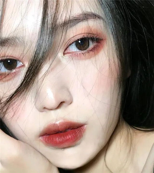 修容妆面不清爽是方法不对，分享几个上腮红的好方法  腮红 分享 清爽 第5张