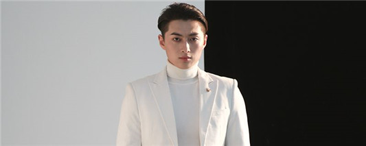 男士眼部除皱