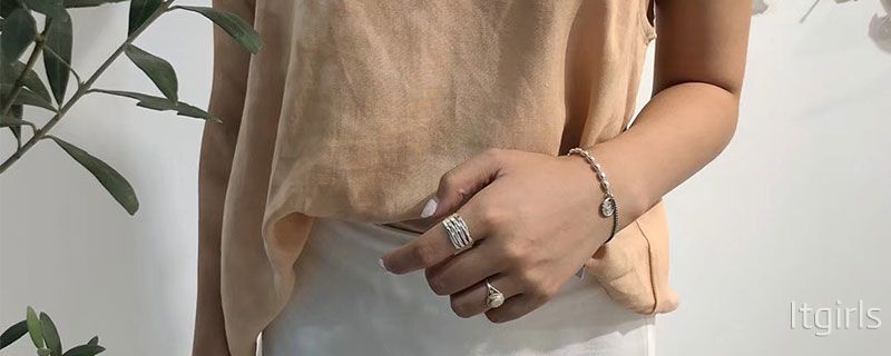 美甲多久做一次合适，如何护理