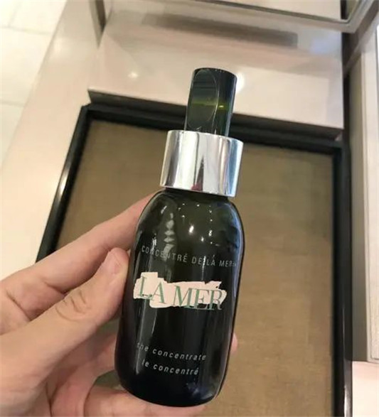 这4款护肤品号称「美容界扛把子」， 你不得不败  2020 油 皮肤 第2张