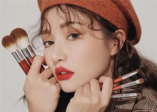 盘点5款底价的国产护肤品「价格虽便宜，但使用感很好」