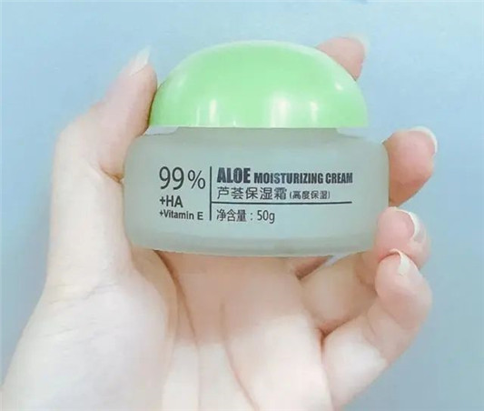 盘点5款底价的国产护肤品「价格虽便宜,但使用感很好」 2020 保湿 价格 第3张 盘点5款底价的国产护肤品「价格虽便宜,但使用感很好」 2020 保湿 价格 第3张