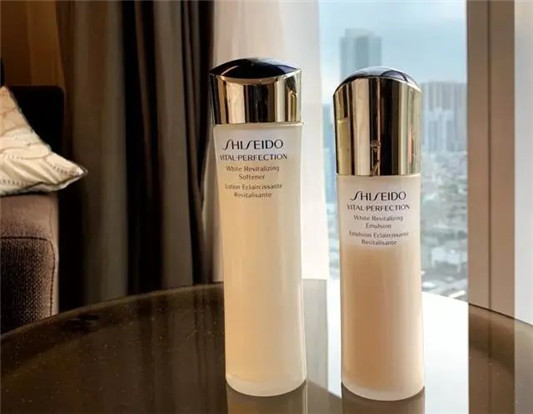 千元以内的高性价比水乳「怡丽丝尔实力最强，黛珂干皮亲妈」  2020 水乳 皮肤 第4张