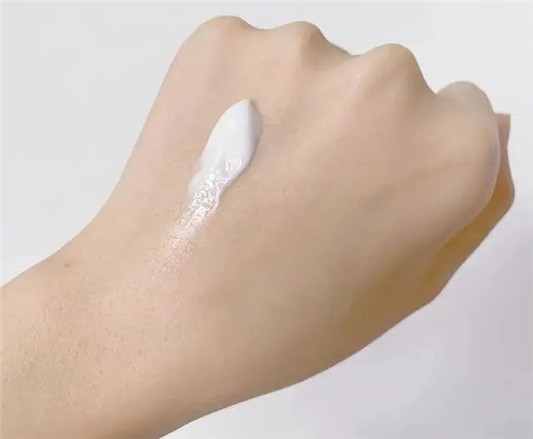 千元以内的高性价比水乳「怡丽丝尔实力最强，黛珂干皮亲妈」  2020 水乳 皮肤 第9张