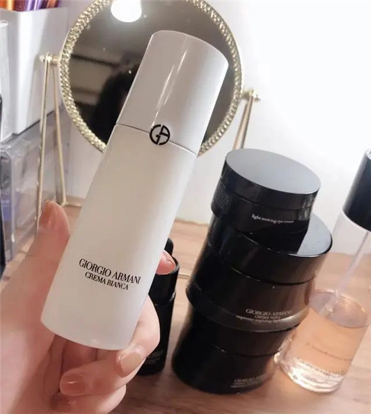 阿玛尼高端产品真正好的用买不起，口红都太便宜  2020 阿玛尼 精华 第10张