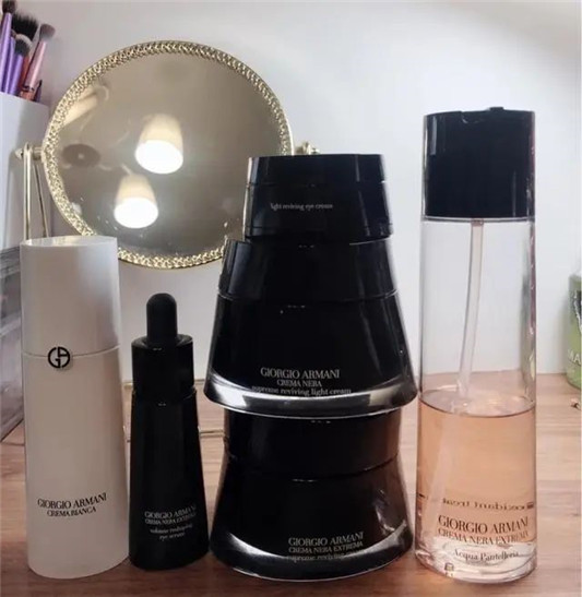 阿玛尼高端产品真正好的用买不起，口红都太便宜  2020 阿玛尼 精华 第11张