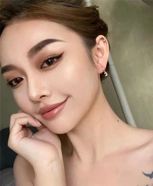 圆脸女生一定不要画这几种眉型，会降低颜值  2020 眉毛 女生 第4张