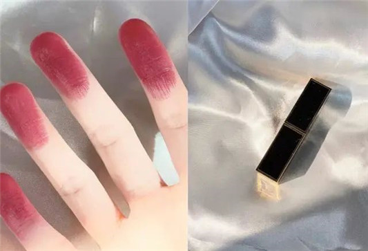 TF口红「新品首发」，黑金细管的24号色被誉为「神仙色」
