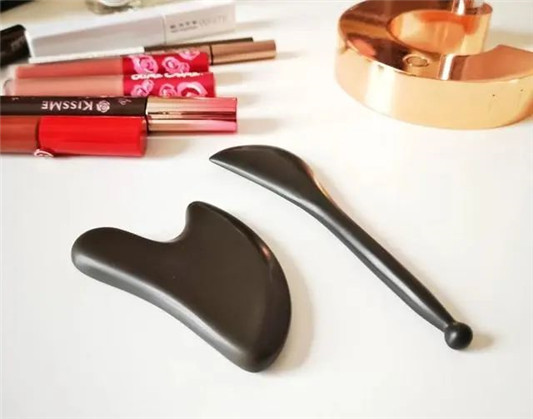 女人最好不要用这「3样」东西，皮肤松弛还可能拉低颜值  2020 眼皮 双眼 第8张