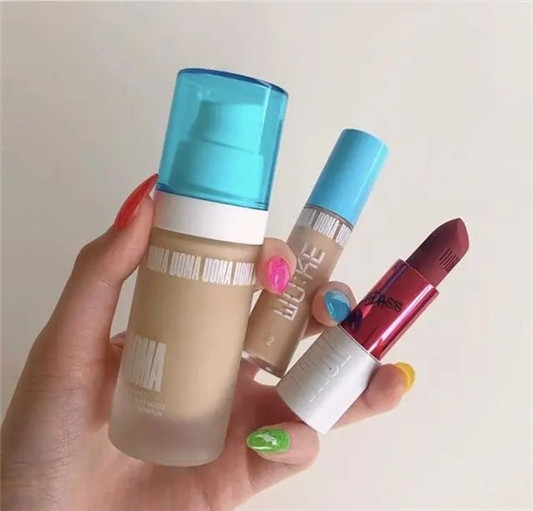 五官不立体的女生怎么悄悄变美遵循这两大点，立体小脸很简单  2020 妆容 自然 第4张