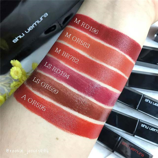 植村秀小黑方无色限唇膏6款热门色号试色,为你献上烧烫烫的质感烤栗子 2020 ** 红色 第7张 植村秀小黑方无色限唇膏6款热门色号试色,为你献上烧烫烫的质感烤栗子 2020 ** 红色 第7张