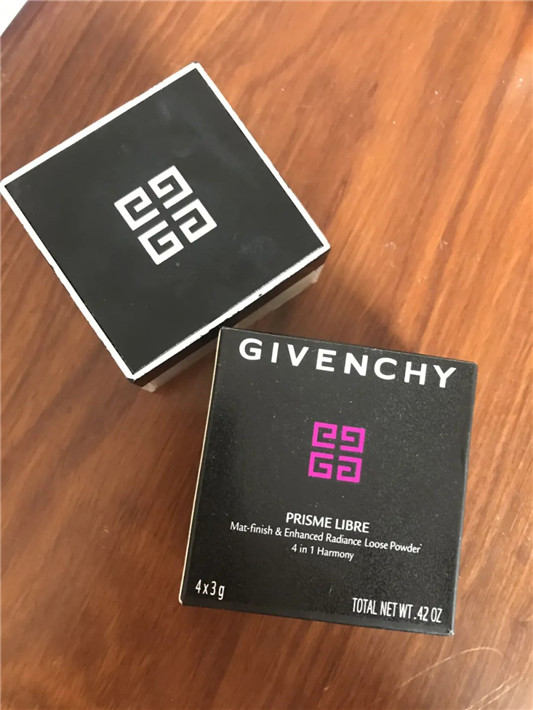 纪梵希散粉怎么查正品，纪梵希散粉正品识别方法  2020 假货 正品 第2张