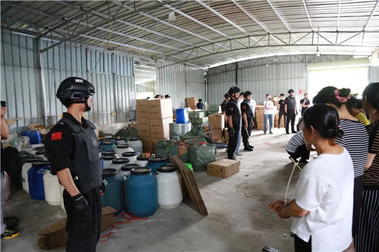 化妆品制假售假钟爱兰蔻粉水，兰蔻粉水真假辨别图