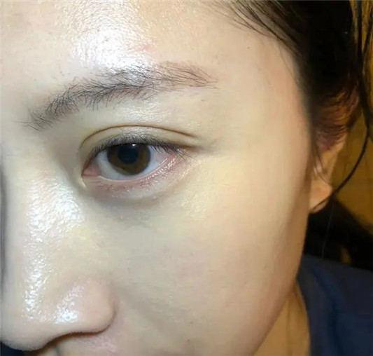 李佳琦推荐的五款气垫「迪奥一级控油 TF滋润遮瑕」  2020 气垫 效果 第8张