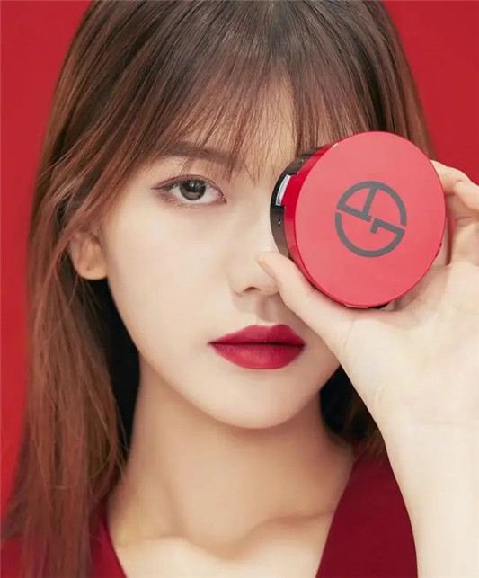 李佳琦推荐的五款气垫「迪奥一级控油 TF滋润遮瑕」  2020 气垫 效果 第9张