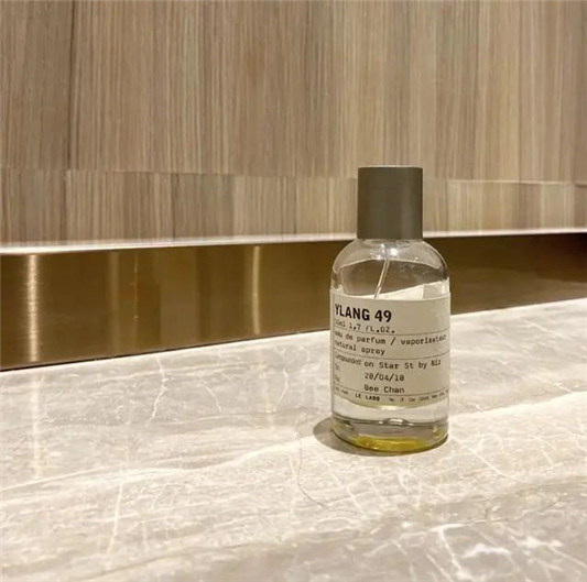 女人什么时候用香水最好「魅力会成倍提升」  2020 香水 香气 第3张