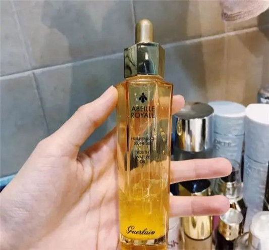 最值得入手的4款精华液，市场口碑相当不错