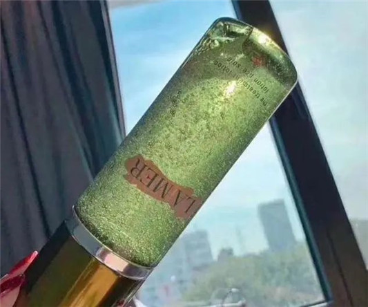 什么化妆水好用不踩雷，这几款化妆水皮肤嫩滑的女人都在用  2020 石榴 红石榴 第2张