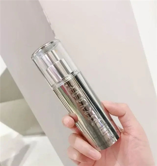 这几款网红单品让你拒绝熊猫脸「熬最晚的夜用 最适合的精华」 2020 精华 精华液 第2张 这几款网红单品让你拒绝熊猫脸「熬最晚的夜用 最适合的精华」 2020 精华 精华液 第2张