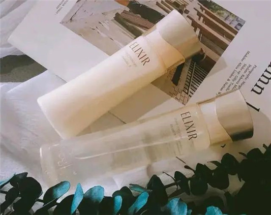 30岁女人直夸好用的水乳「悦薇不贵 SKII嫩肤强 怡丽丝尔温和」  2020 皮肤 水乳 第6张