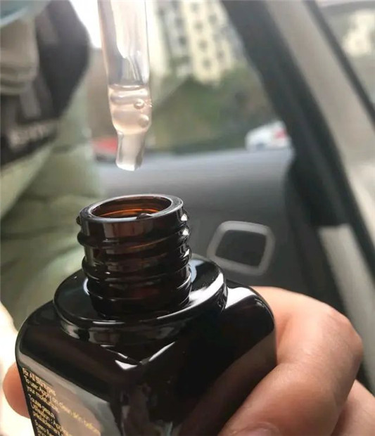 脸上有这些问题，不建议使用当下三大精华「看你是不是花冤枉钱了」  2020 皮肤 女生 第4张