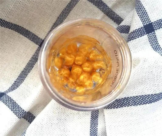 国货眼霜哪家强「新面孔大火 京卫本草零缺点 大宝眼霜保湿满分」 2020 眼霜 眼睛 第4张 国货眼霜哪家强「新面孔大火 京卫本草零缺点 大宝眼霜保湿满分」 2020 眼霜 眼睛 第4张