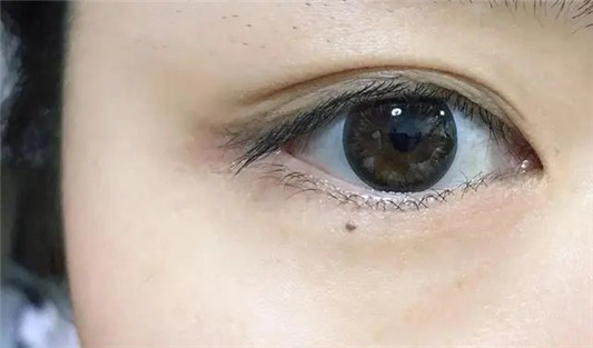 国货眼霜哪家强「新面孔大火 京卫本草零缺点 大宝眼霜保湿满分」 2020 眼霜 眼睛 第8张 国货眼霜哪家强「新面孔大火 京卫本草零缺点 大宝眼霜保湿满分」 2020 眼霜 眼睛 第8张