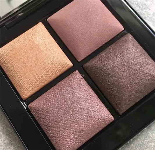 适合新手的绝美眼影盘「个个名气大还不贵 配色刷子一步到位」 2020 眼影 新手 第6张 适合新手的绝美眼影盘「个个名气大还不贵 配色刷子一步到位」 2020 眼影 新手 第6张