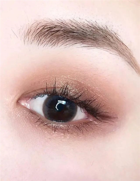 适合新手的绝美眼影盘「个个名气大还不贵 配色刷子一步到位」 2020 眼影 新手 第8张 适合新手的绝美眼影盘「个个名气大还不贵 配色刷子一步到位」 2020 眼影 新手 第8张