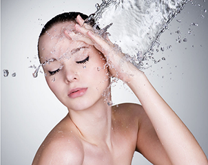 六个保养秘诀「让皮肤高效吸收 水嫩一整天」