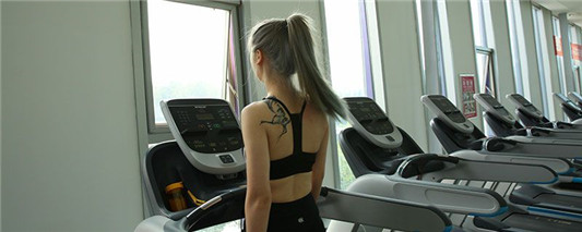 背部长痘是什么原因  毛孔 第1张