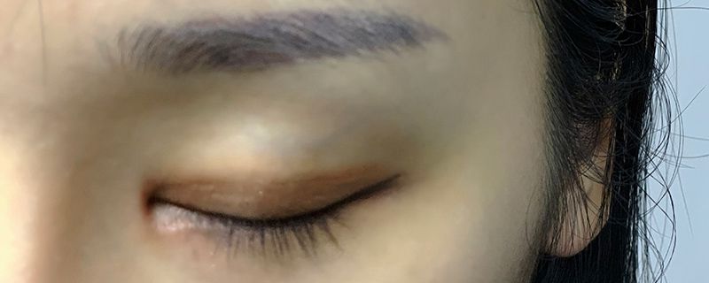 唇膏可以长睫毛吗