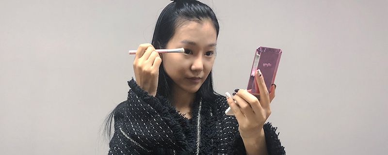 唇膏可以长睫毛吗  唇膏 第3张