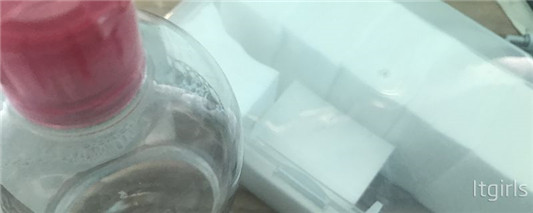 湿巾能卸妆吗，不建议这么做  卸妆 第2张