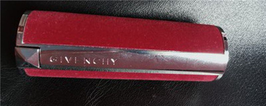 纪梵希红丝绒n37真假