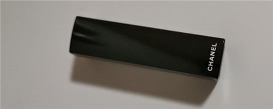 香奈儿红管58和黑管的区别