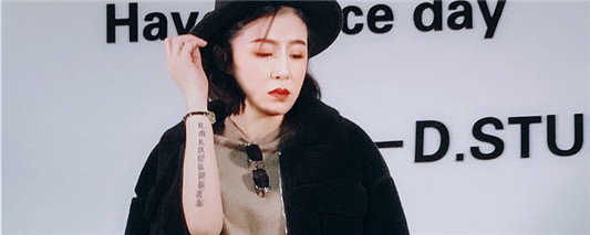 适合50岁女人的美甲  美甲 第2张