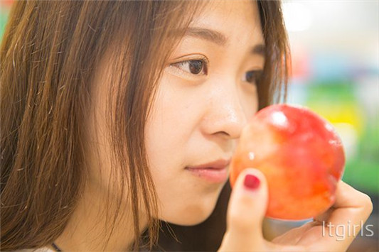 美甲之后如何护甲,裸甲健康才最重要 美甲 第2张 美甲之后如何护甲,裸甲健康才最重要 美甲 第2张